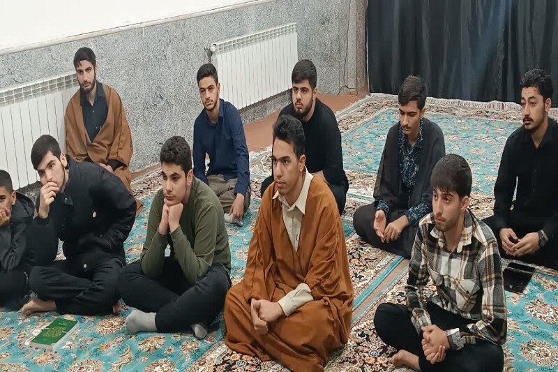 تهذیب نفس و الگوسازی در سلوک طلبگی الزامی است+عکس