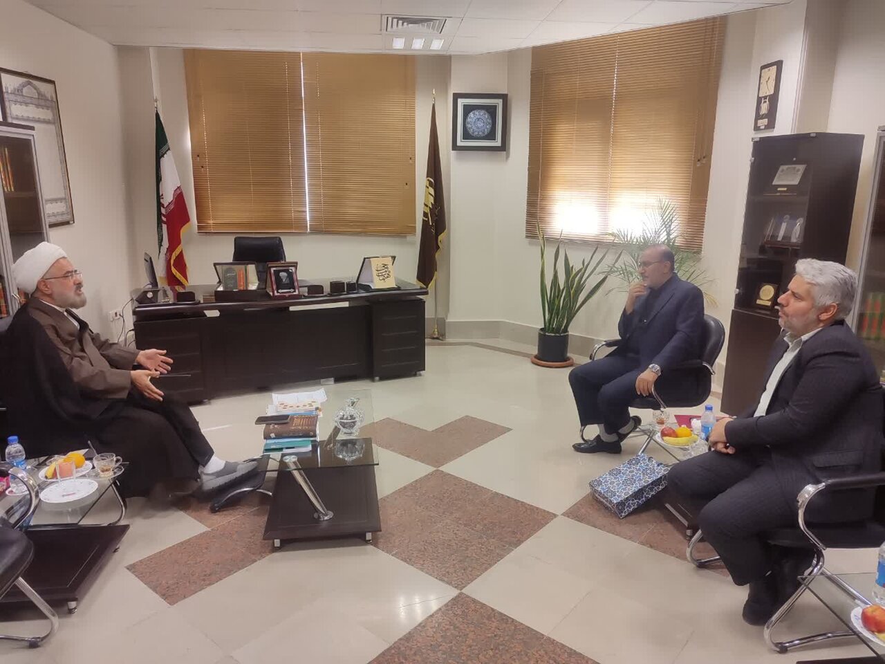 حمایت از ایثارگران به معنای نشر ارزش ها است