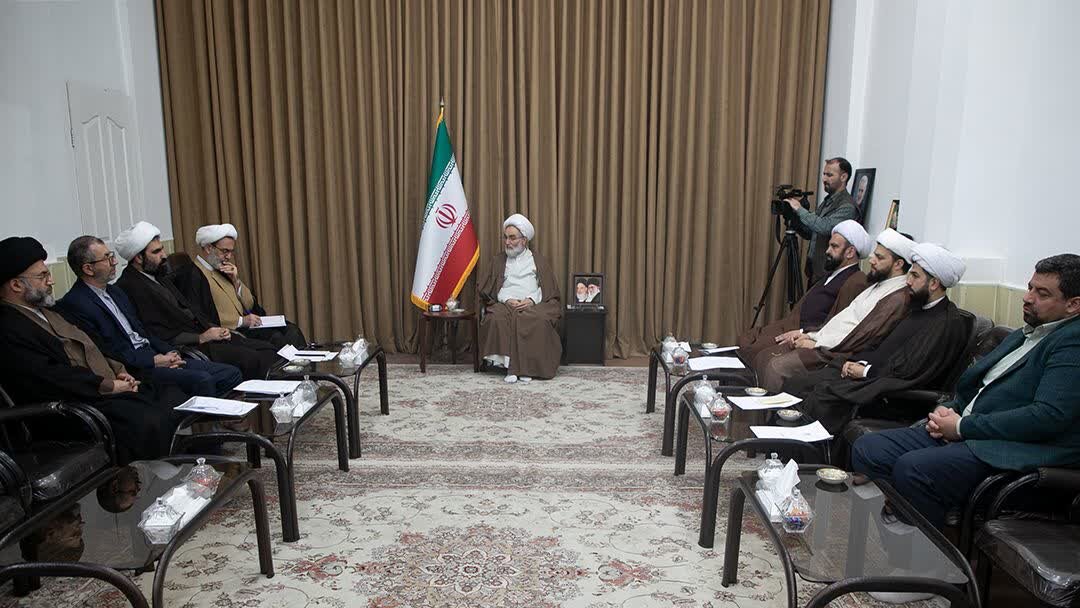 منبر و محراب همچنان مؤثرترین شیوه‌های تبلیغ دینی است