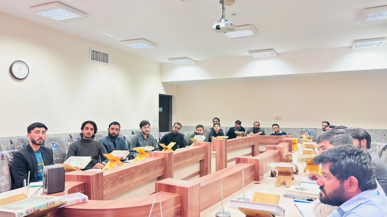 اصفہان؛ وجود امام اور خلافتِ امیر المؤمنین (ع) کے عنوان سے علمی نشست کا اہتمام