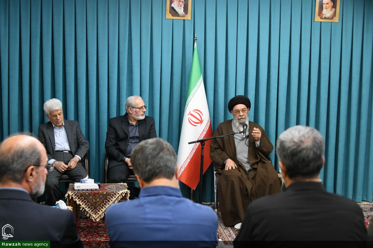 حساسیت گزینش معلمان از جهت قدرت تأثیر در تربیت آینده جامعه، بسیار بالاست