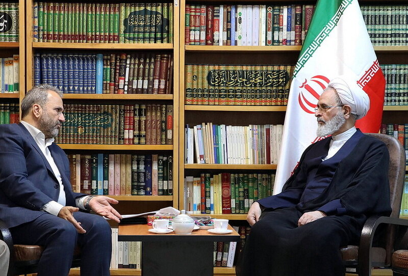 هر تصمیم و اقدام در حوزه مهاجرین با نگاه وحدت‌آفرین و همگرایانه باشد