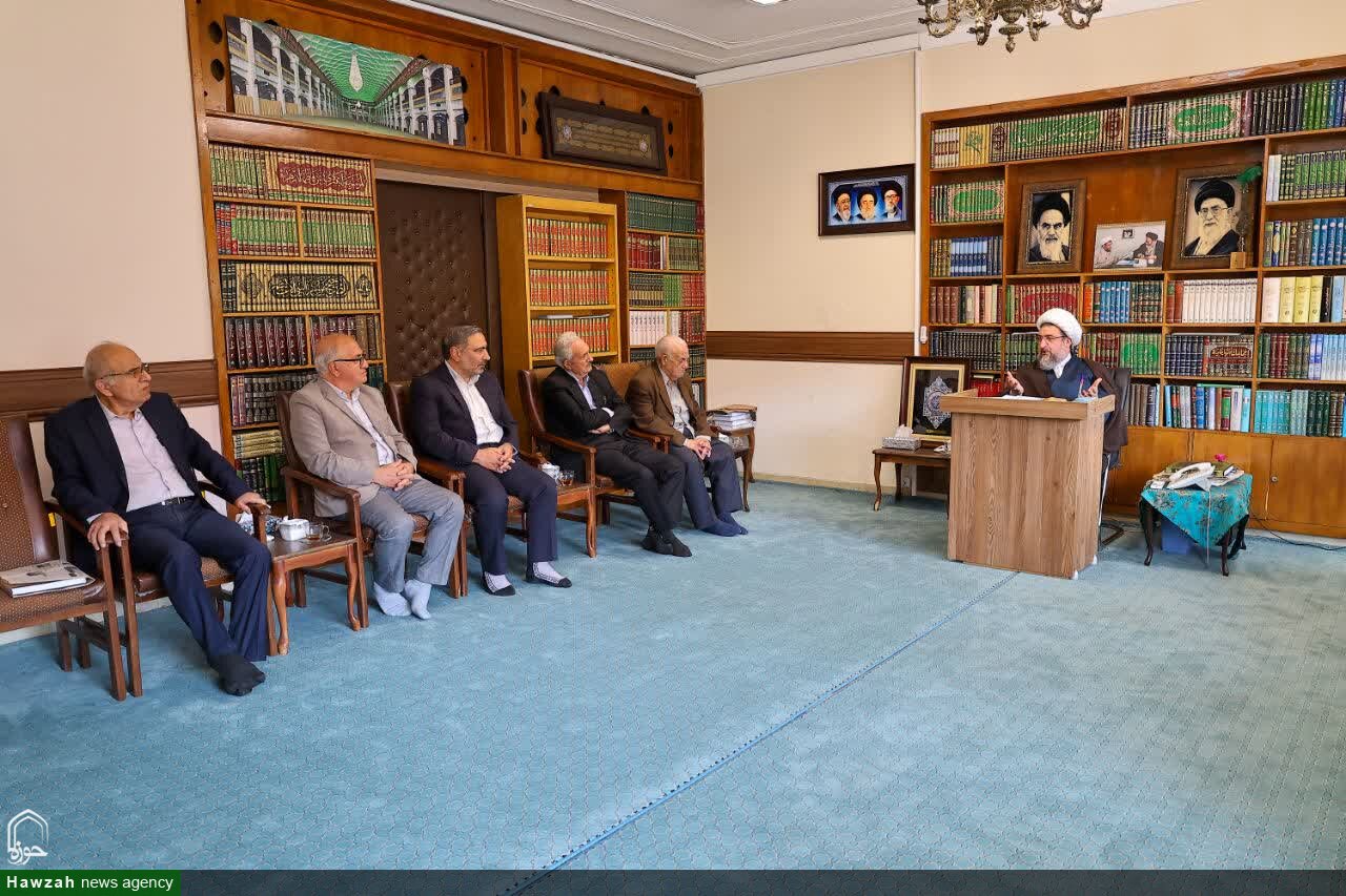 تأکید نماینده ولی فقیه در استان آذربایجان شرقی بر احیای پیوند ادب فارسی و هویت اسلامی ـ ایرانی