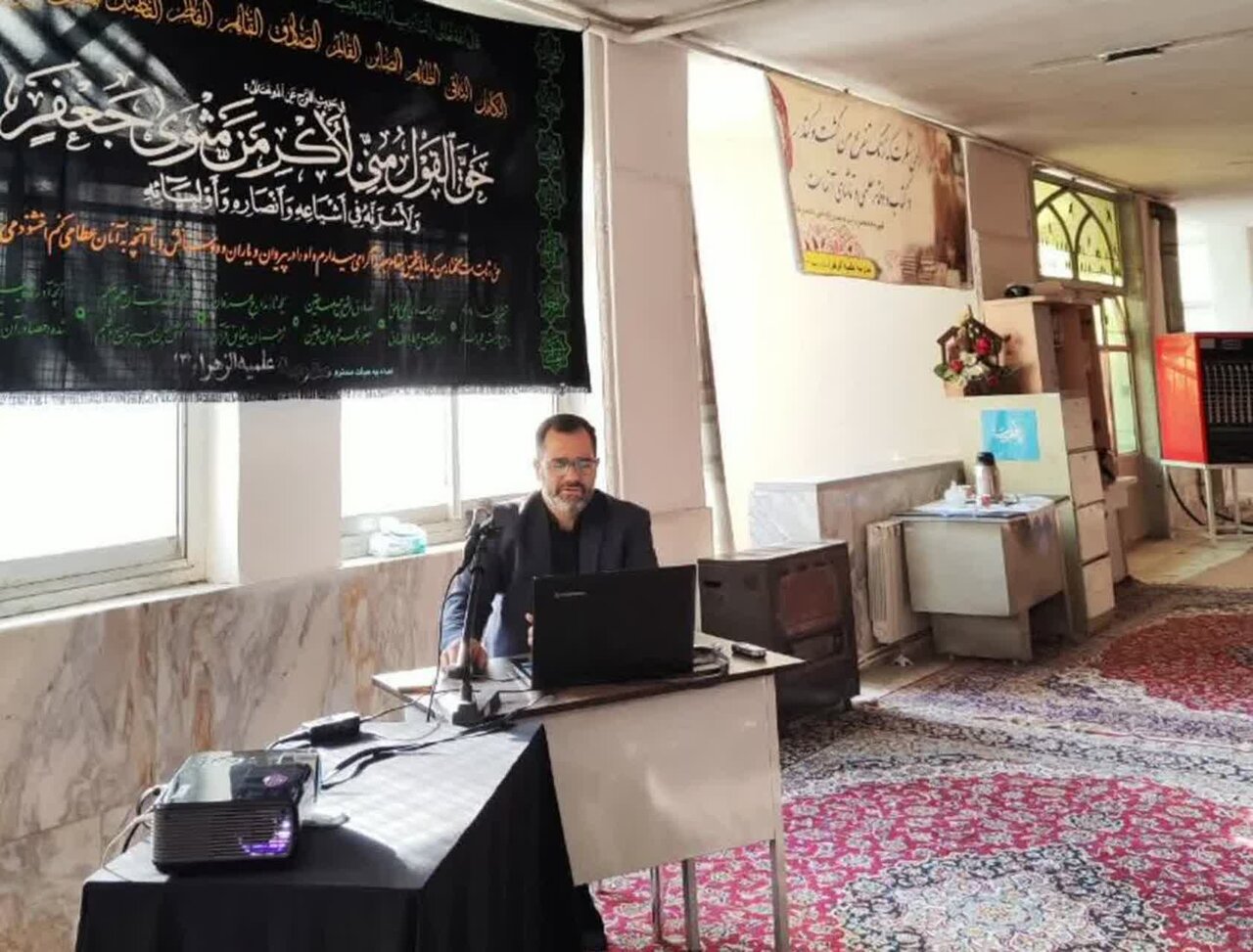 برگزاری دوره آموزشی تولید محتوای استاندارد با رویکرد سئو ویژه طلاب اراکی