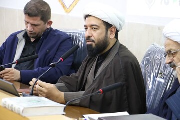 شعر رسانه مظلومیت، معنویت و مقاومت است