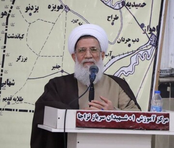 ملت شریف ایران به تأسی از حضرت زهرا (س) در سمت درست تاریخ ایستاده است