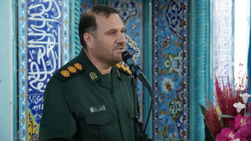 دفاع جزیی از هویت یک ملت زنده است