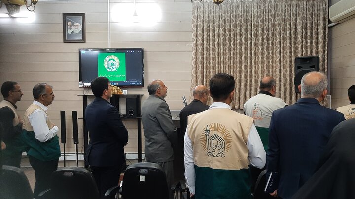 تصاویر/ نشست تبیینی خادمیاران ستادی و مسئولین کانون‌های خدمت رضوی عمومی و تخصصی آران و بیدگل