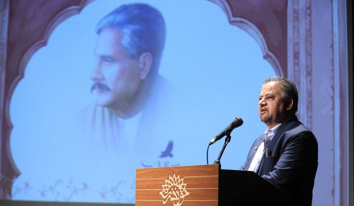 تصاویر؛ عصر شعر یادبود علامه اقبال لاهوری