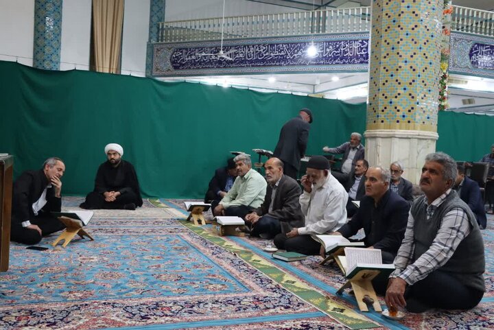 تصاویر/ برگزاری سی‌ و پنجمین جلسه تفسیر قرآن کریم در مسجد جامع مجومرد
