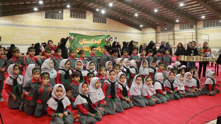 تصاویر/ برگزاری نمایشگاه کتاب در مهریز