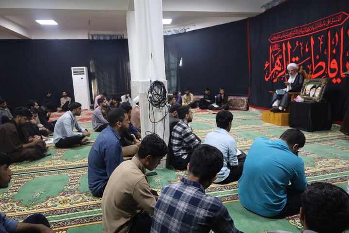 تصاویر/ درس اخلاق طلاب مدرسه علمیه النبی (ص) بندرعباس