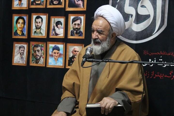 تصاویر/ جلسه اخلاق امام جمعه مرند در حوزه علمیه صالحب الزمان(عج) مرند