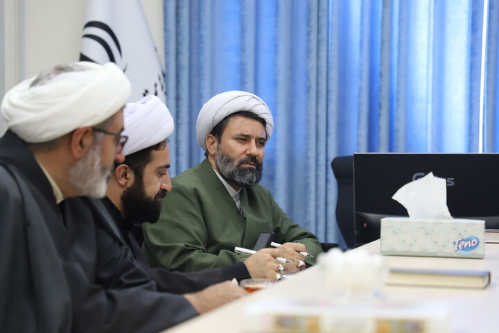 تصاویر/نشست هم اندیشی برگزاری برنامه های وحدت حوزه و دانشگاه