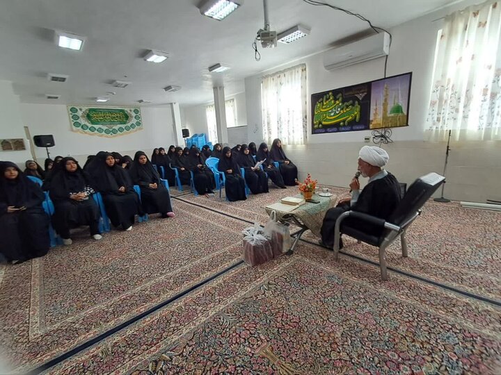 تصاویر/  جلسه اخلاق مدرسه علمیه الزهرا (س) شهداد