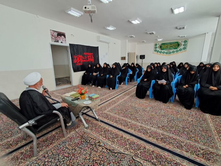 تصاویر/  جلسه اخلاق مدرسه علمیه الزهرا (س) شهداد