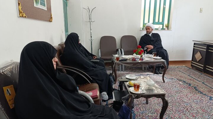 تصاویر/ حضور مدیر و معاونان حوزه علمیه خواهران استان کرمان در مدرسه علمیه فاطمه الزهرا بم