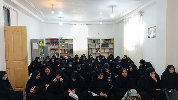 تصاویر/ حضور مدیر و معاونان حوزه علمیه خواهران استان کرمان در مدرسه علمیه فاطمه الزهرا بم