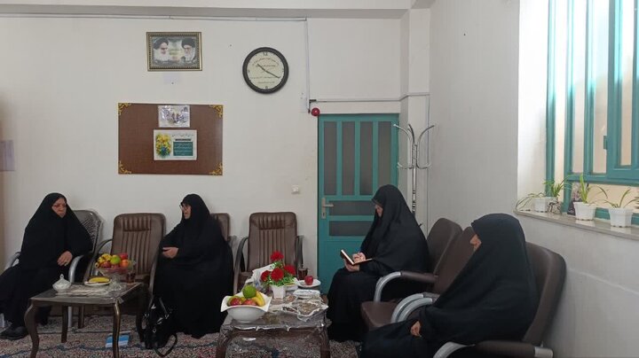 تصاویر/ حضور مدیر و معاونان حوزه علمیه خواهران استان کرمان در مدرسه علمیه فاطمه الزهرا بم