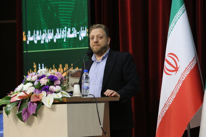 تصاویر / جشنواره بین‌المللی شعر «نبی رحمت» در اصفهان