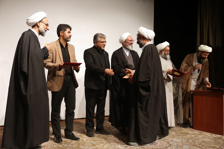 تصاویر/ اولین کنگره بین المللی شب شعر فاطمی