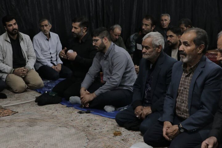 تصاویر/ حضور فرماندار ارومیه در مسجد یازهرا (س) ارومیه برای بررسی مسائل و مشکلات محله حسین آباد