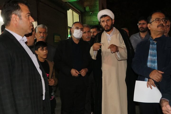 تصاویر/ حضور فرماندار ارومیه در مسجد یازهرا (س) ارومیه برای بررسی مسائل و مشکلات محله حسین آباد