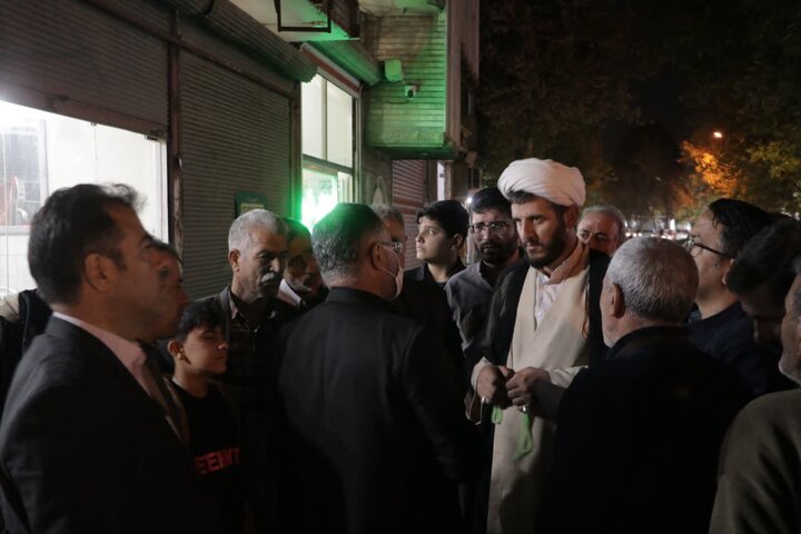 تصاویر/ حضور فرماندار ارومیه در مسجد یازهرا (س) ارومیه برای بررسی مسائل و مشکلات محله حسین آباد