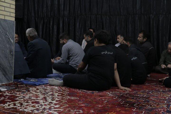 تصاویر/ حضور فرماندار ارومیه در مسجد یازهرا (س) ارومیه برای بررسی مسائل و مشکلات محله حسین آباد