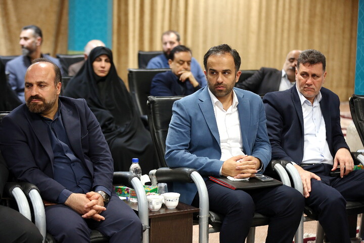 تصاویر/ دیدار شهرداران مراکز استان‌ها با آیت الله اعرافی