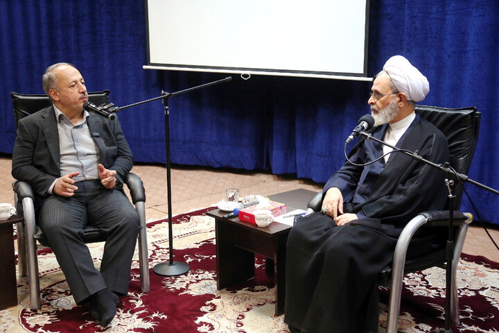 تصاویر/ دیدار شهرداران مراکز استان‌ها با آیت الله اعرافی