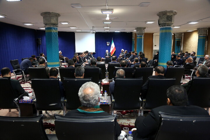 تصاویر/ دیدار شهرداران مراکز استان‌ها با آیت الله اعرافی