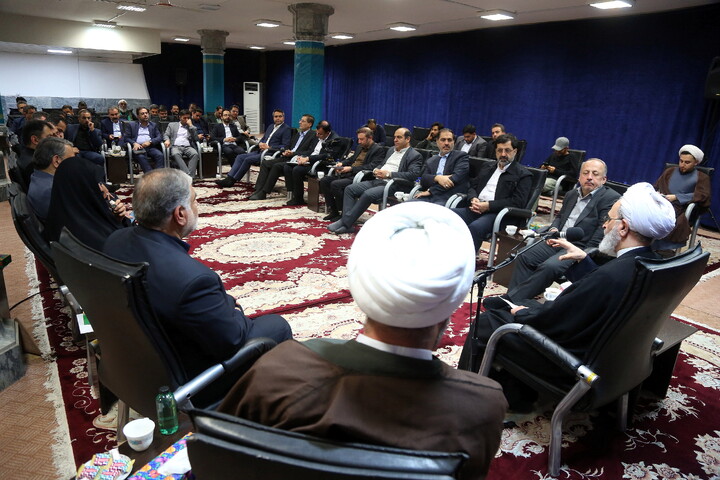 تصاویر/ دیدار شهرداران مراکز استان‌ها با آیت الله اعرافی