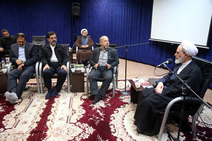 تصاویر/ دیدار شهرداران مراکز استان‌ها با آیت الله اعرافی