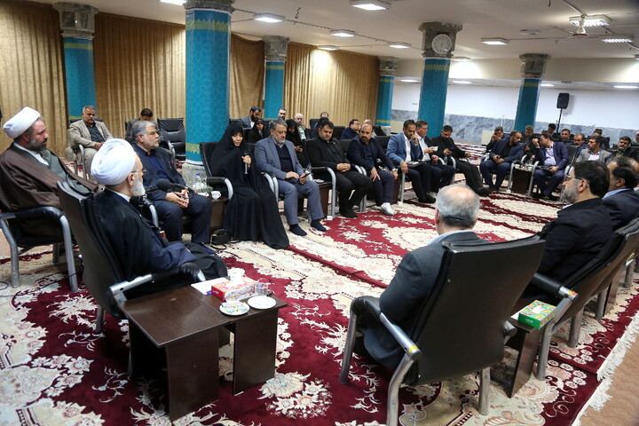 تصاویر/ دیدار شهرداران مراکز استان‌ها با آیت الله اعرافی