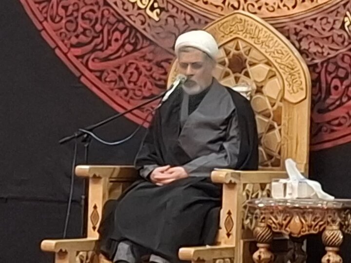 تصاویر/مراسم سوگواری شهادت حضرت فاطمه زهرا (س)درمسجدمحقق آران وبیدگل