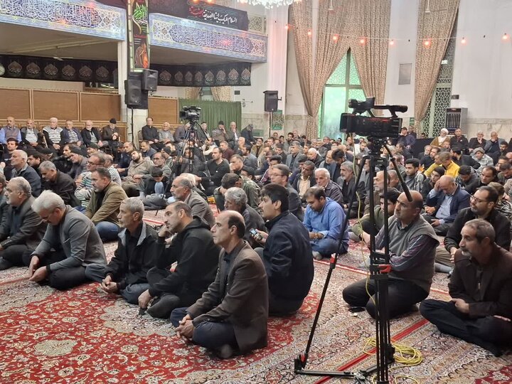 تصاویر/مراسم سوگواری شهادت حضرت فاطمه زهرا (س)درمسجدمحقق آران وبیدگل