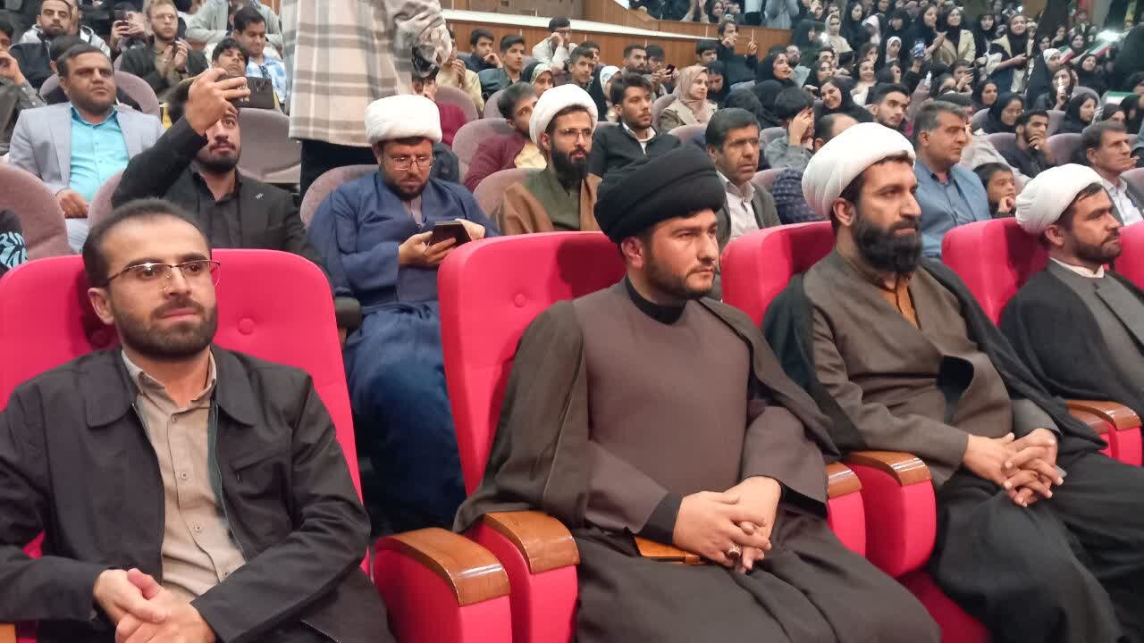 تجلیل از گروه جهادی شهید میثمی؛ روایت شکوه هجرت در میدان خدمت