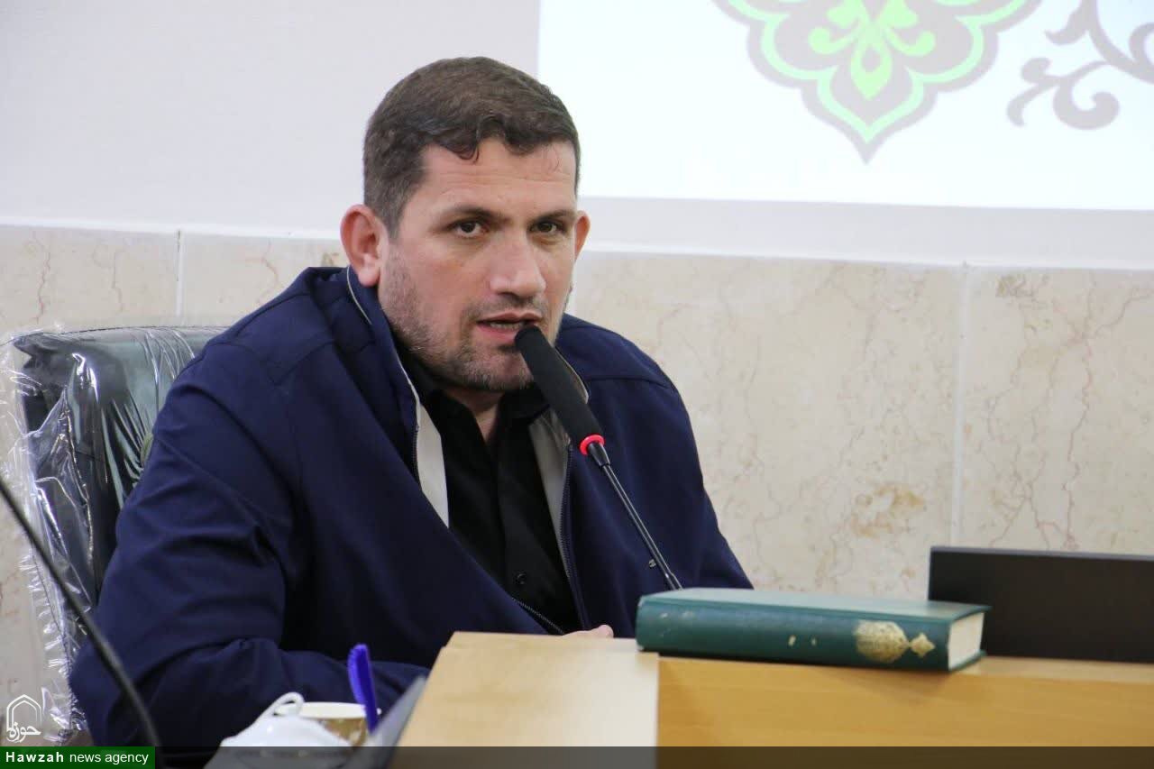 شعرای جوان طلبه در حوزه تکنیک شعر کوشا باشند