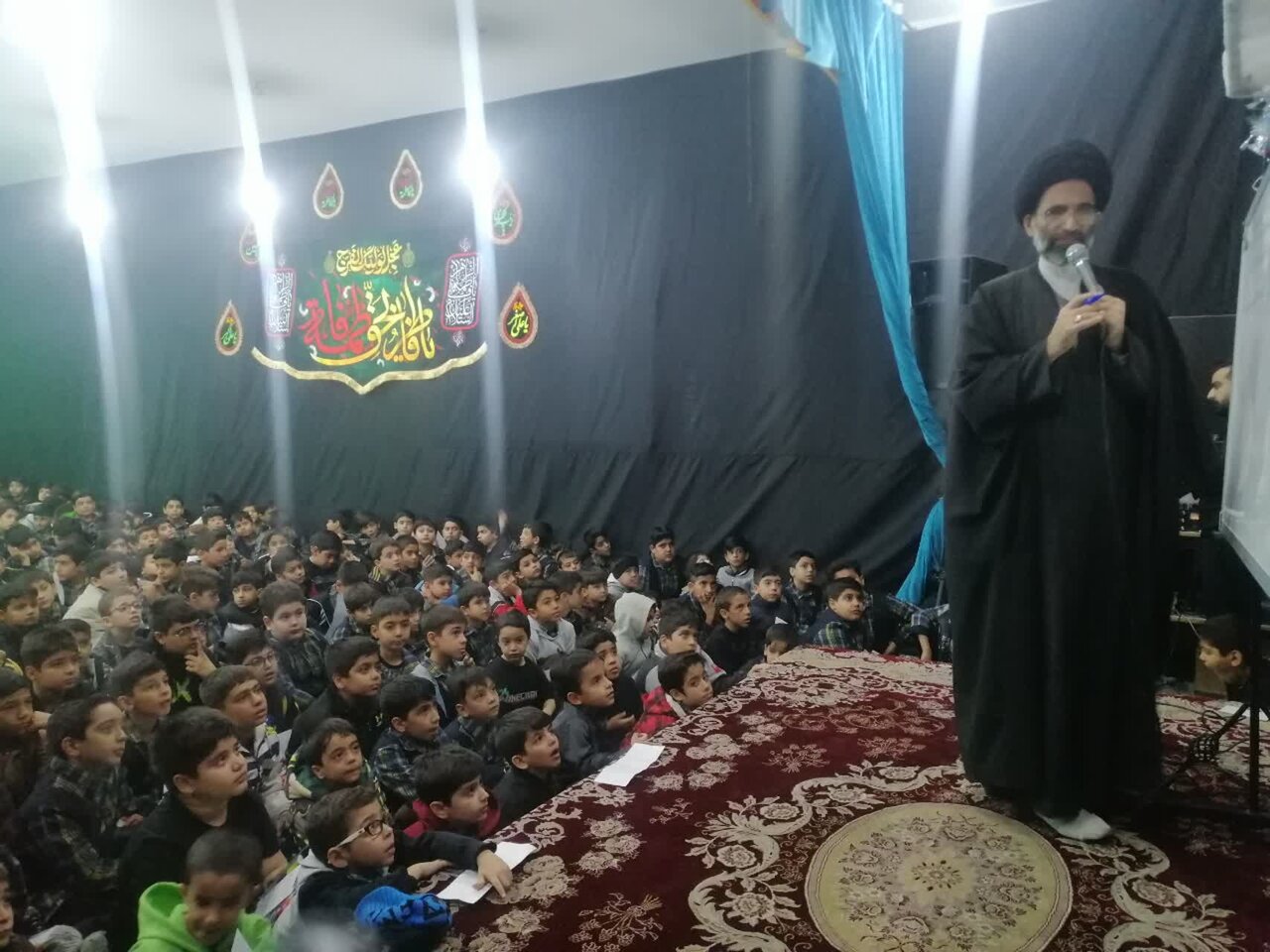 دشمن با علم و پیشرفت ما مخالف است