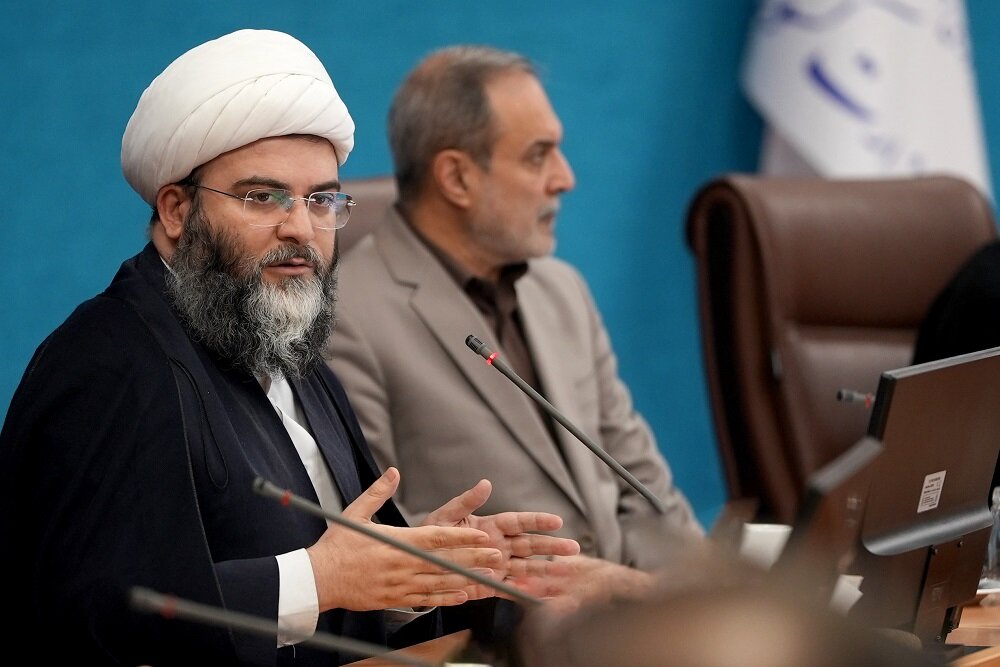 مسجد می‌تواند گره‌گشای مسائل اجتماعی مردم باشد