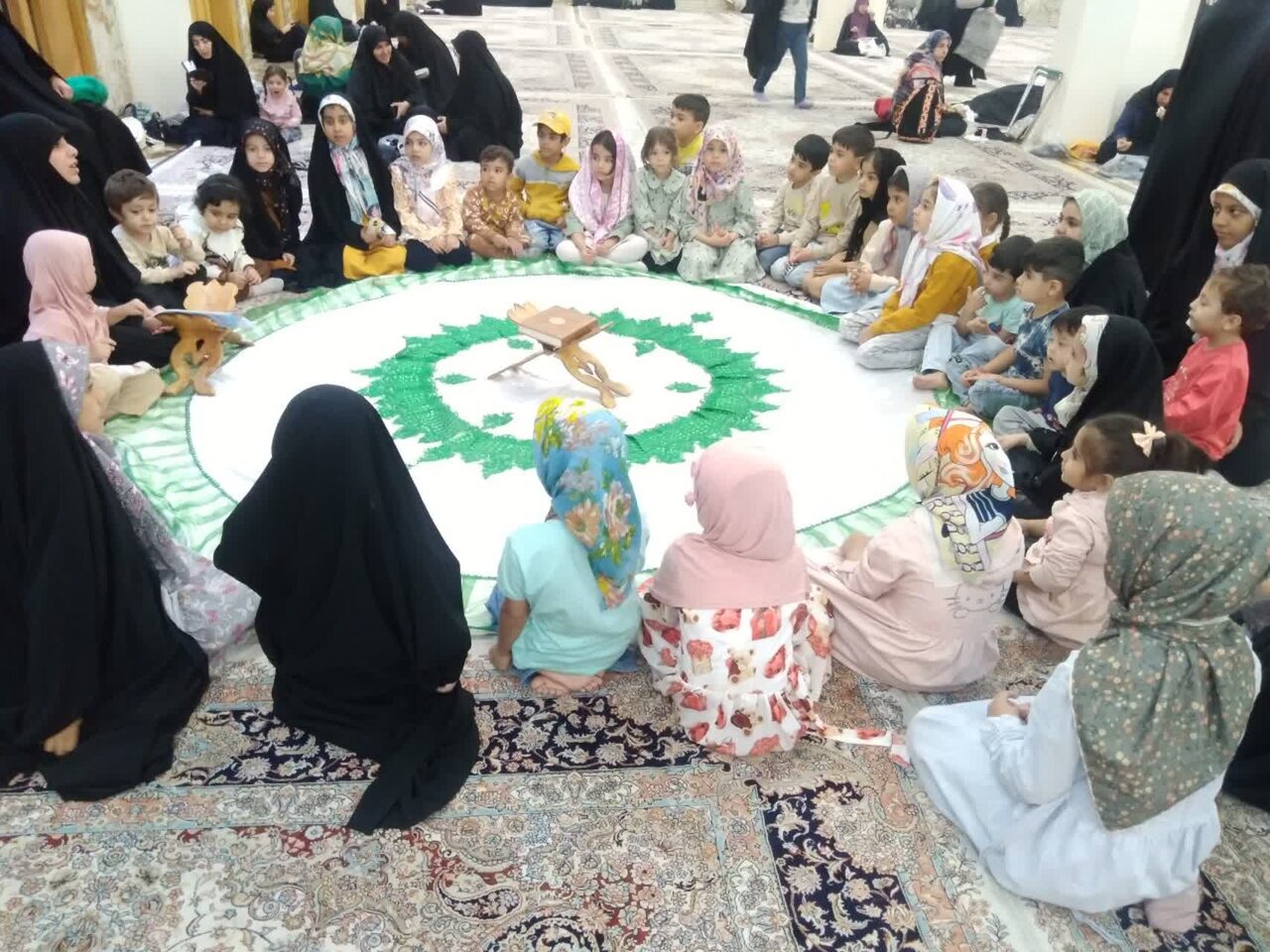 برگزاری محفل کودکانه «نغمه‌های نور» در حرم بانوی کرامت