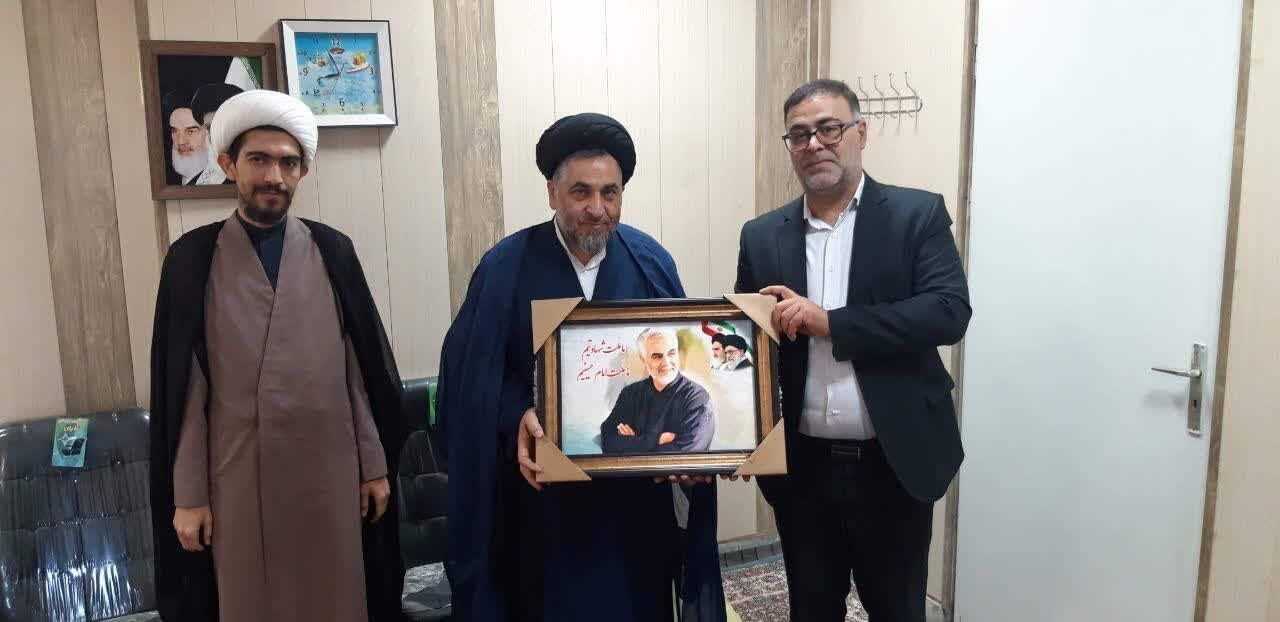 جلسه شورای فرهنگ عمومی شهرستان آران و بیدگل در نوش‌آباد برگزار شد+عکس