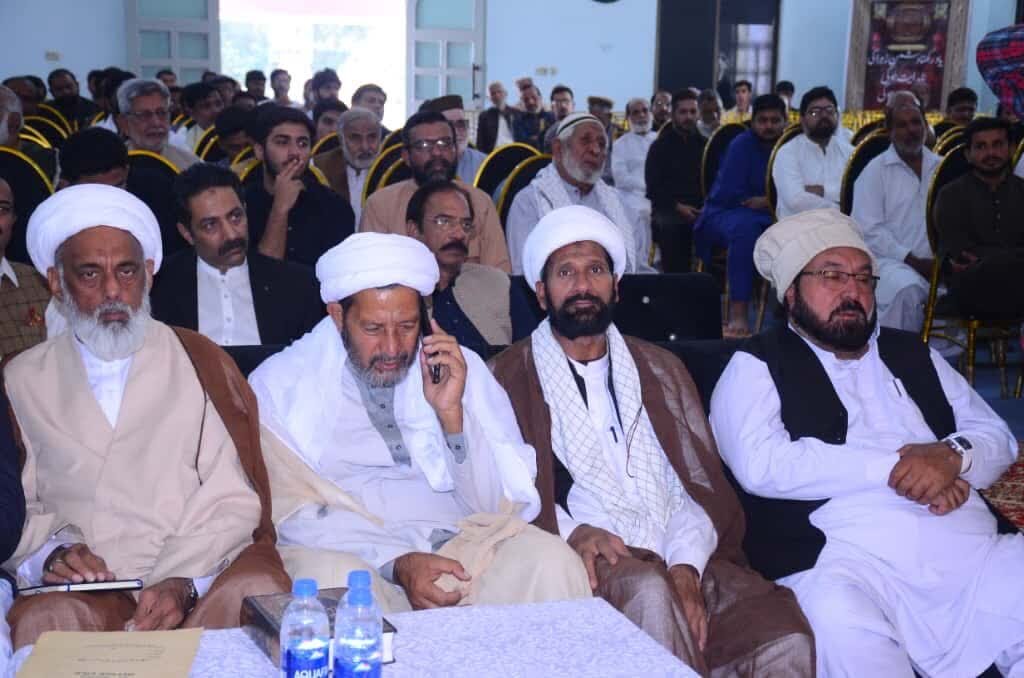 सदियाँ बीत जाने के बावजूद, नहजुल बलाग़ा आधुनिक भाषा में समकालीन समस्याओं का समाधान प्रस्तुत करता है: मुक़र्रेरीन