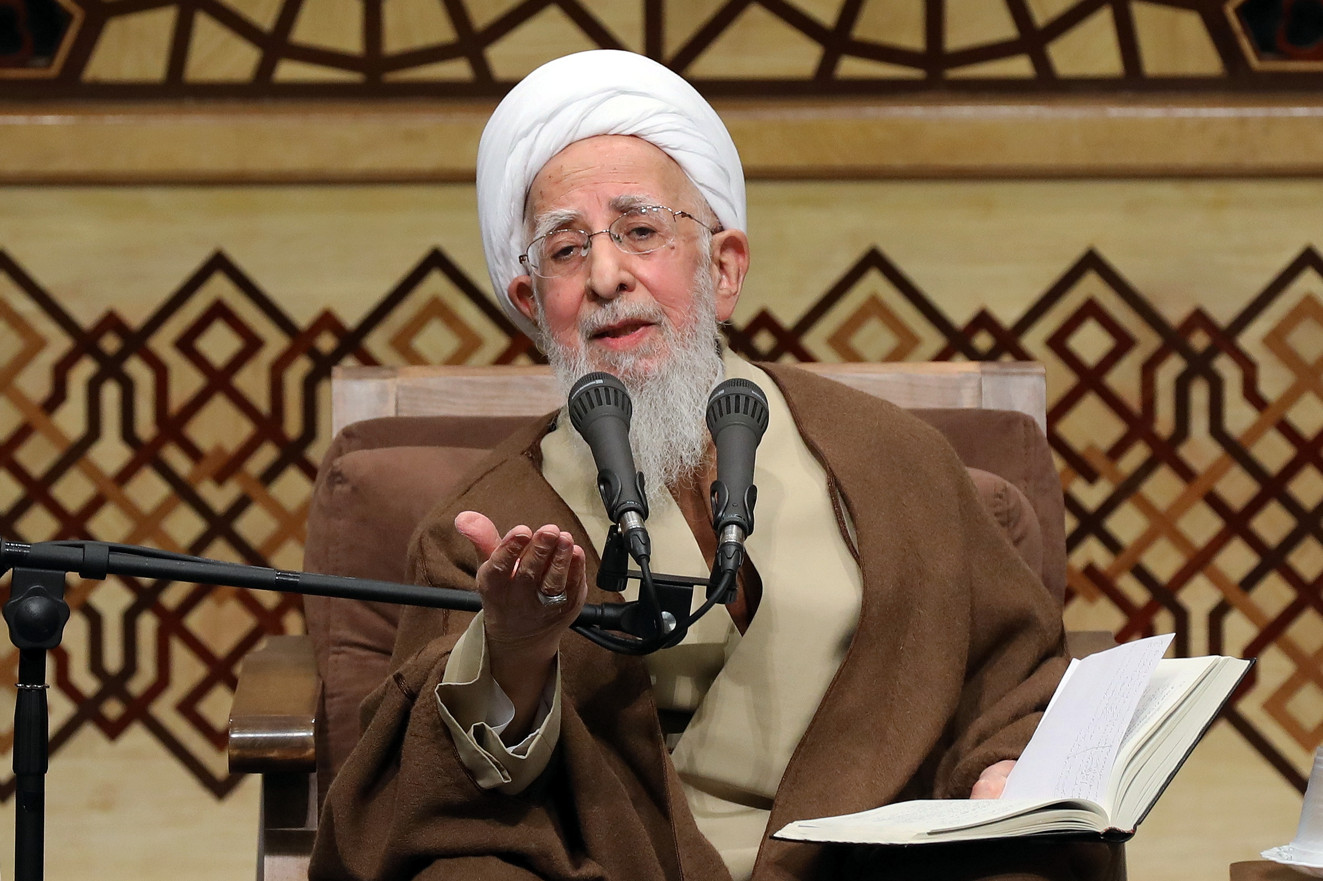 Grandeur de l’adoration de Dame Fatimah (sa) dans les paroles de Son Éminence l’Ayatollah al-‘Uzma Javadi Amoli