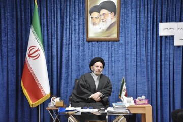 تأکید نماینده ولی‌فقیه در لرستان بر لزوم خدمت به خانواده‌های شهدا
