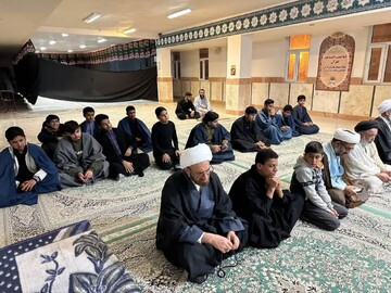 تصاویر/ آیین عزاداری شهادت حضرت فاطمه(س) در مدرسه علمیه الغدیر نراق