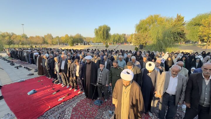 تصاویر / اقامه نماز باران در شهرهای آبیک ،تاکستان واقبالیه