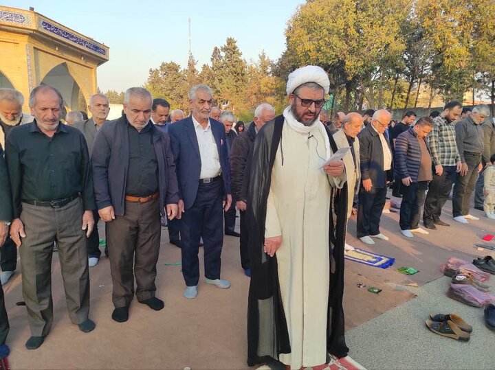 تصاویر / اقامه نماز باران در شهرهای آبیک ،تاکستان واقبالیه