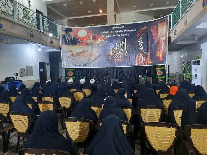 دیدار نماینده ولی فقیه در استان بوشهر با طلاب خواهر برازجان